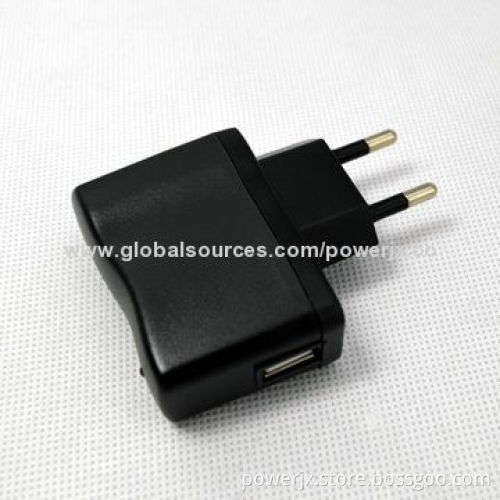 Dependable performance universal plug adapter, short-circuit protection